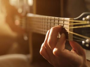 Top 9 Best Acoustic Guitar For Small Female Hands