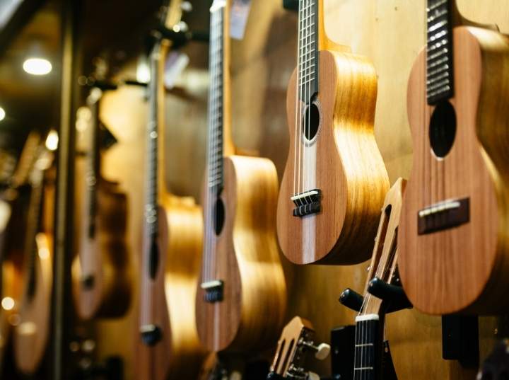 the best beginner ukuleles to buy - good cheap ukuleles for beginners under 100