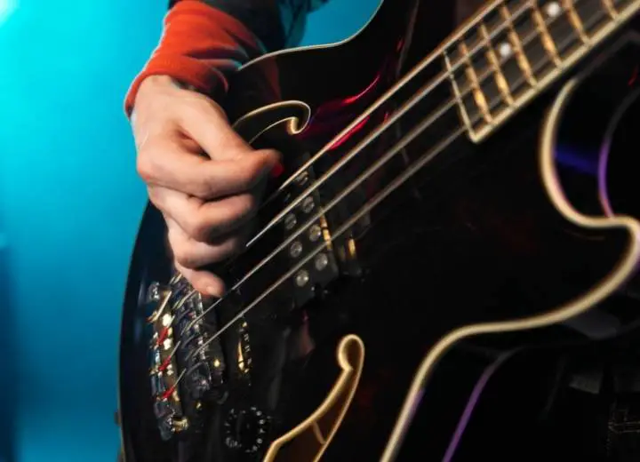 Jazz bass vs P bass for recording: Which Bass is better